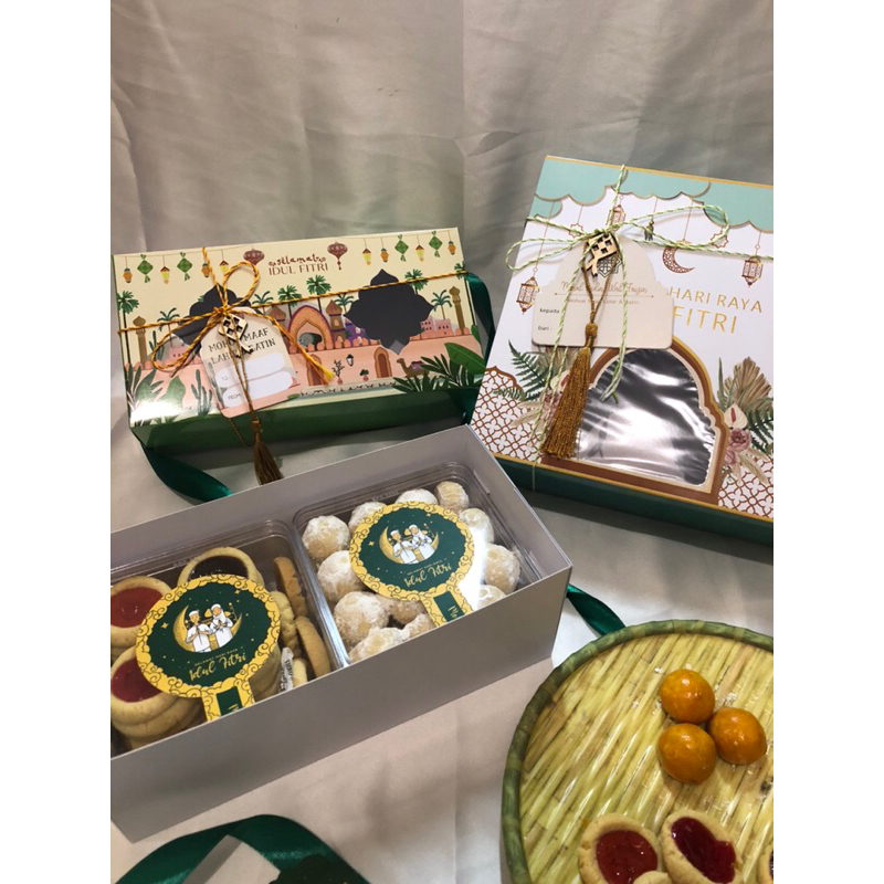 

Hampers Lebaran/Parcel Lebaran/Hampers Idul Fitri/Kue Kering Lebaran box of 2-4 jars