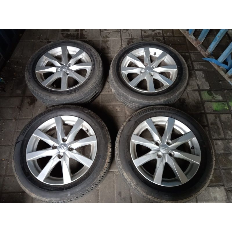 VELG MOBIL BEKAS ORIGINAL SUZUKI SPLASH RING 15 +BAN