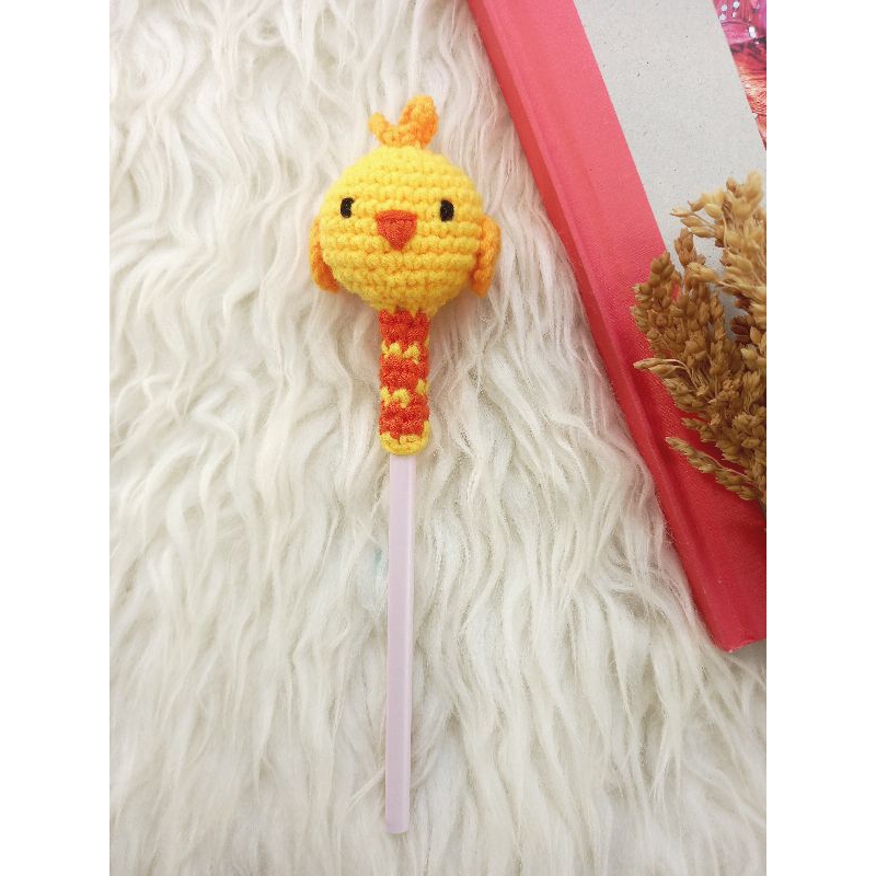 

Pensil topper rajut