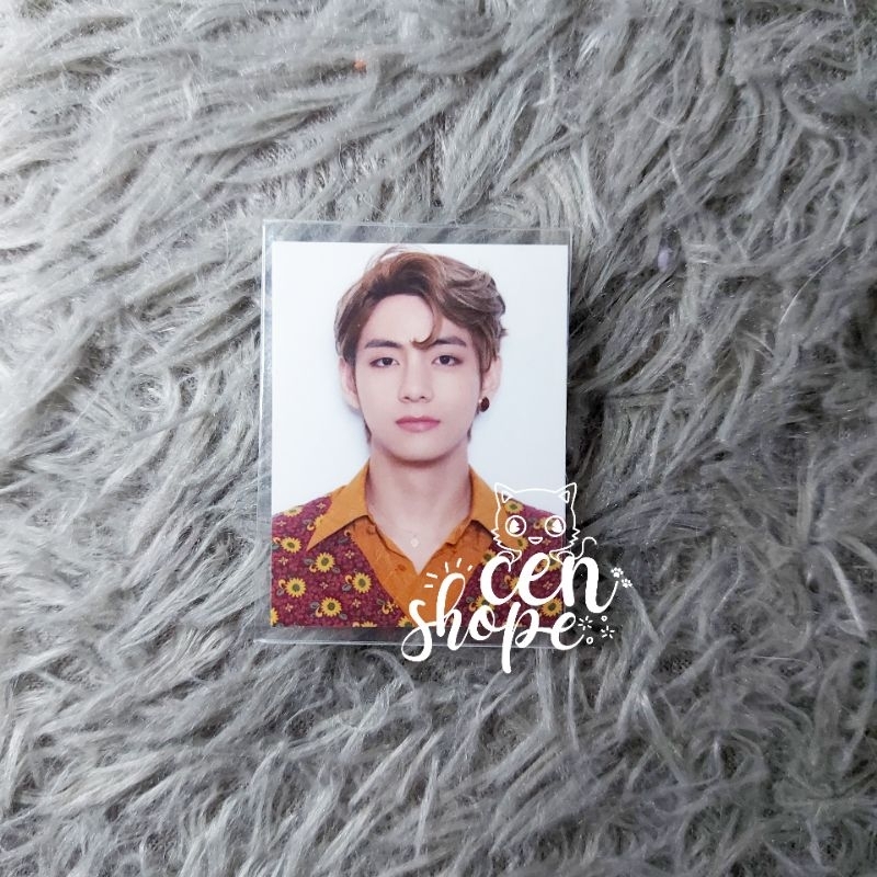BOOKED ID PHOTO V TAEHYUNG SEASON GREETING 2021 SG BTS