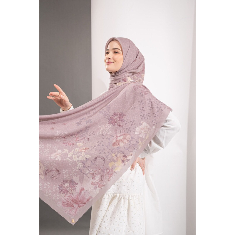 Blyana Scarf Caimile by Heylocal