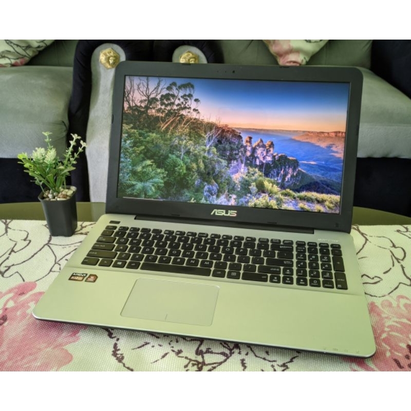 Asus X555QG Amd A12 Dual VGA Radeon R7 dan R8 Design Gaming Libas