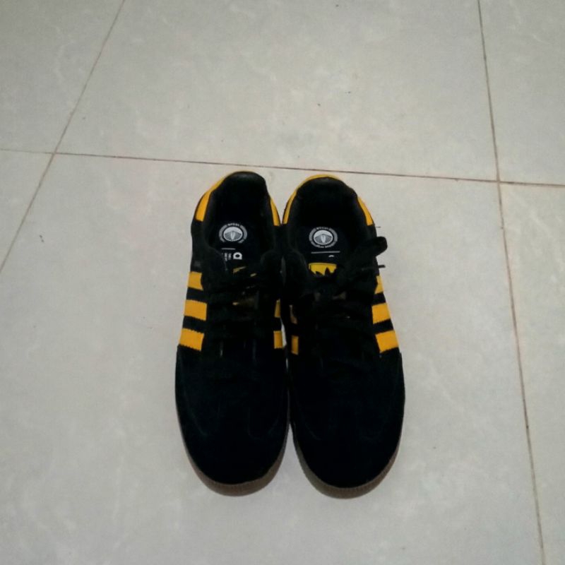 Adidas samba vegan black gum yellow