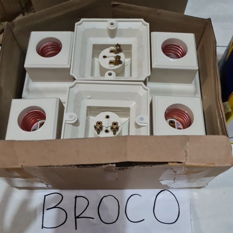 Broco Fitting Lampu Plafon Segi New 1211 Cream