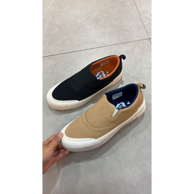 Sepatu Slip On Pria Hush Puppies