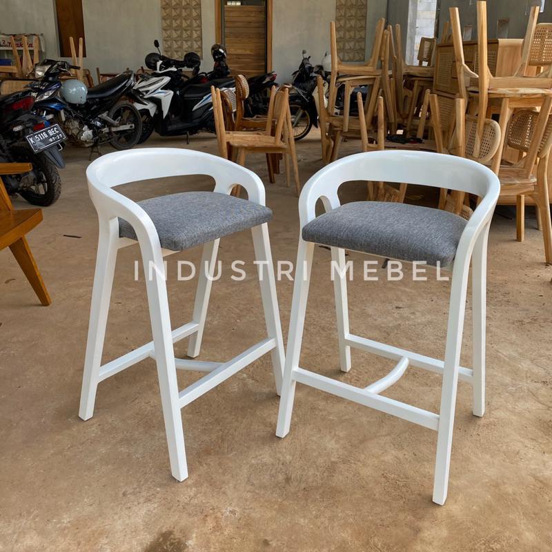 Kursi Bar Cafe Cat Duco Putih Retro Scandinavian - Kursi Bar Jati Minimalis