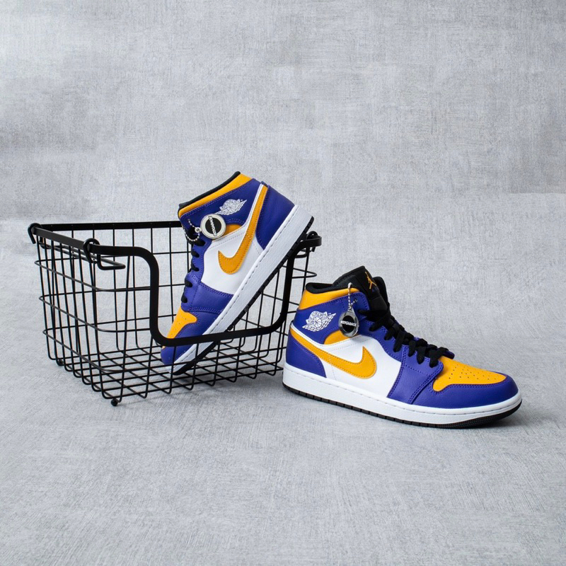 Air Jordan 1 Mid Lakers