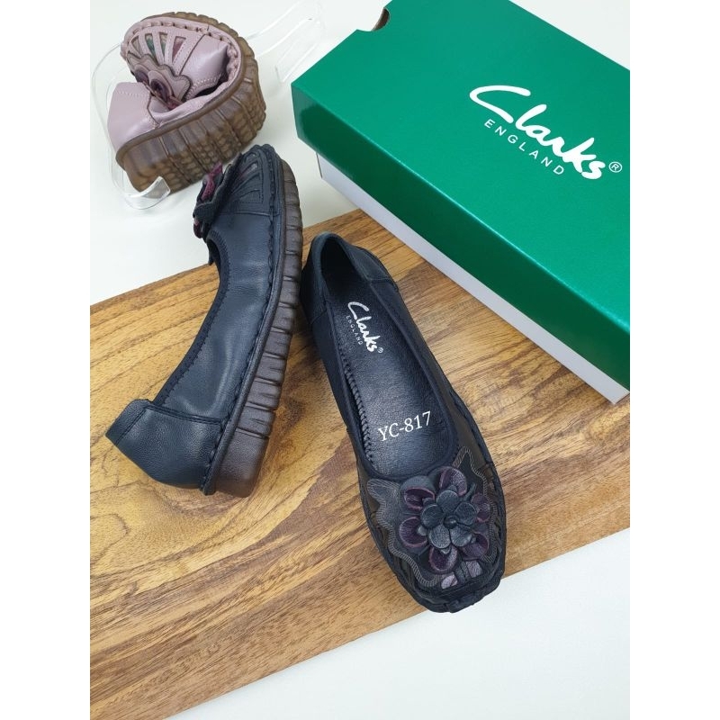 Clarks flat flower 817 / Sepatu wanita Clarks flat flower