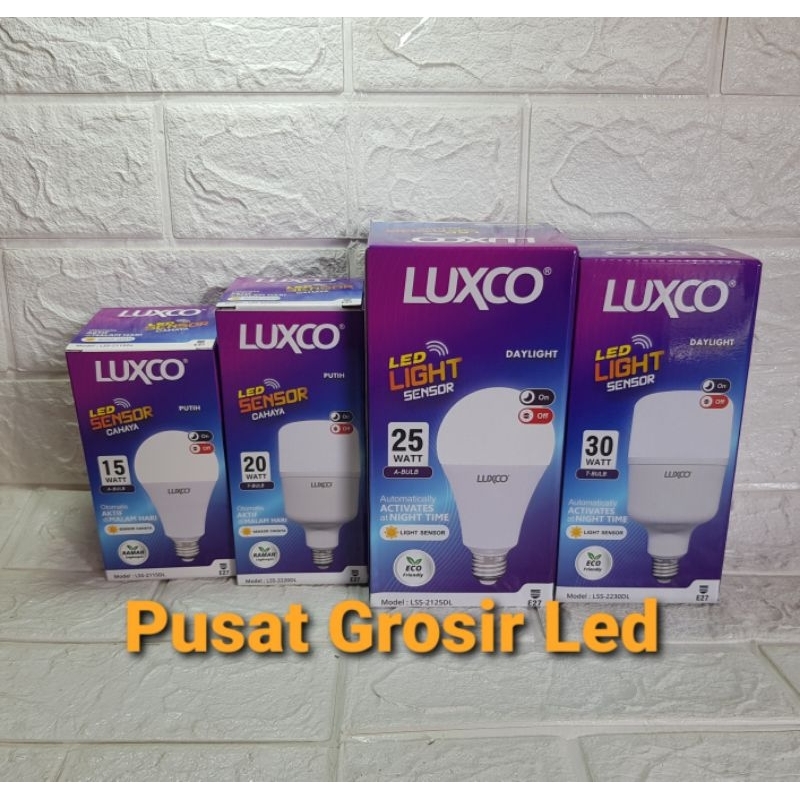 Lampu Light Sensor Luxco 15 Watt Garansi 1 Tahun / Lampu Sensor Cahaya Luxco 15 Watt