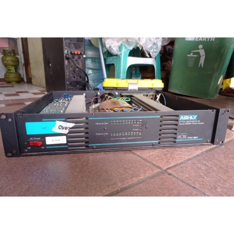 Power amplifier ASHLY FTX1501 FTX 1501 second bekas