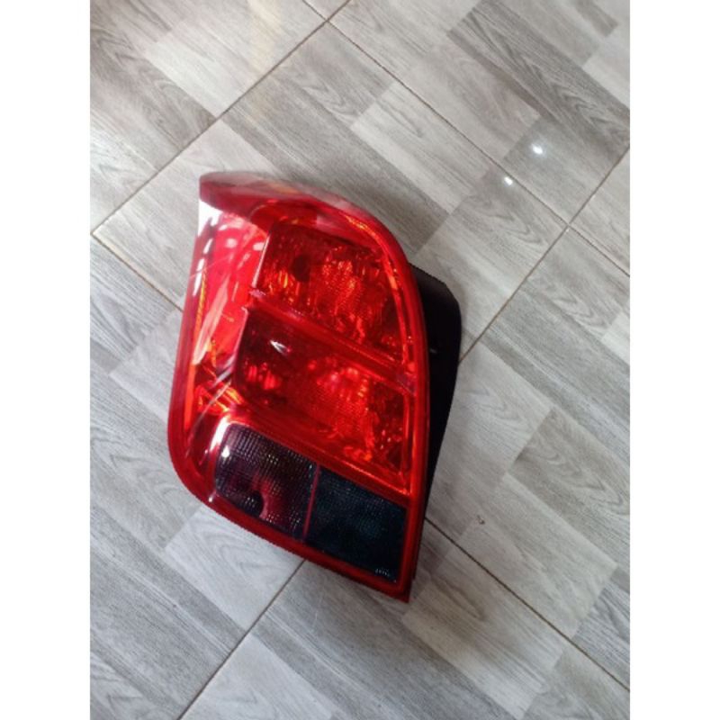 Stoplamp lampu belakang Chevrolet Trax 2011