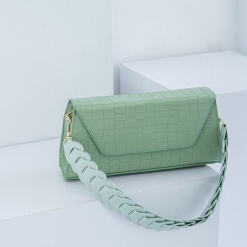 (PRELOVED) SLING BAG FLICKA KODE S 38 MATCHA / TAS SELEMPANG WANITA FLICKA BAG / TAS WANITA