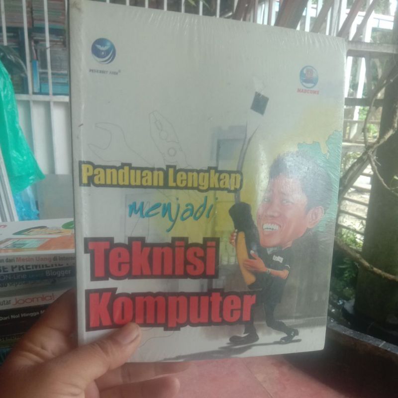 buku panduan lengkap menjadi teknisi komputer