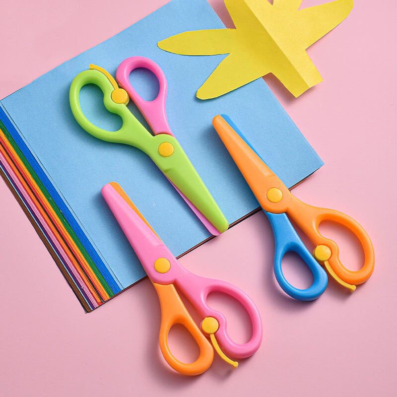 

GUNTING ANAK WARNA CERAH DAN LUCU /gunting kertas anak aman dan lucu