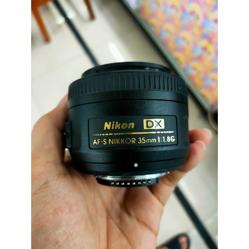 lensa fix nikon 35mm f1.8 G