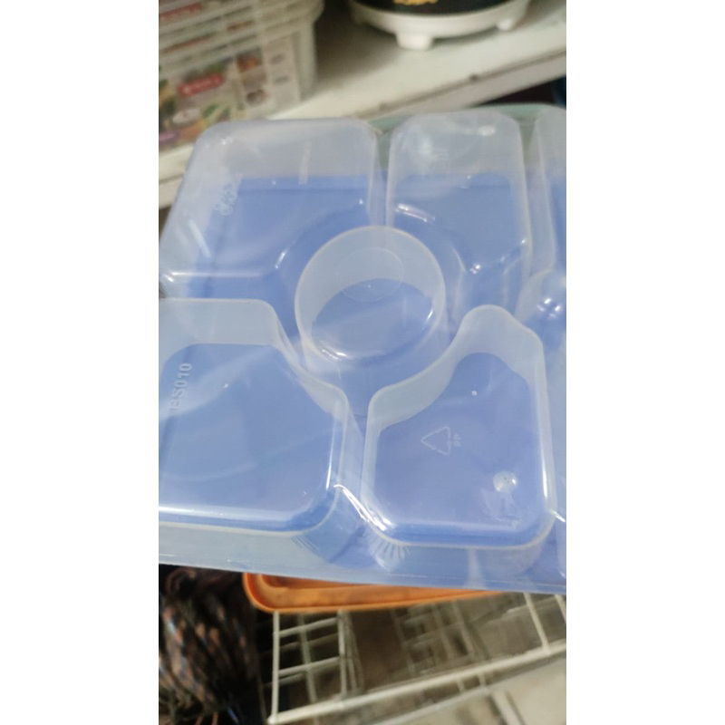 KOTAK MAKAN / TEMPAT MAKAN BEKAL / Lunch box 5 Sekat