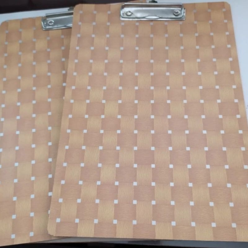 

Papan Jalan Kayu Clipboard Ujian