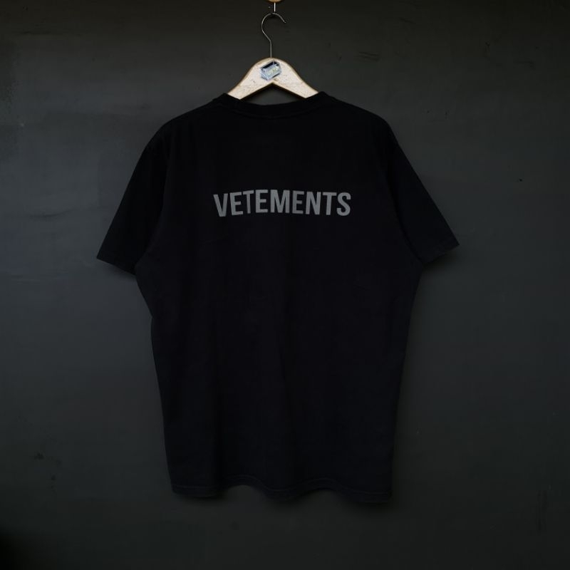VETEMENTS REFLECTIVE TEE