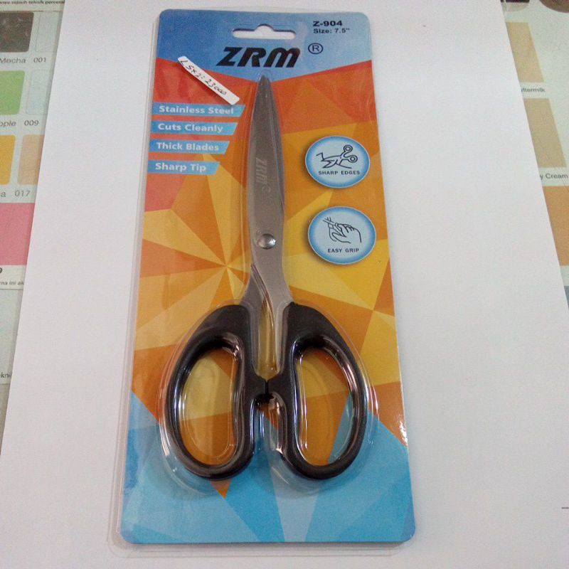 

Z-904 Gunting ZRM Hitam size 7,5 inc TBSJU