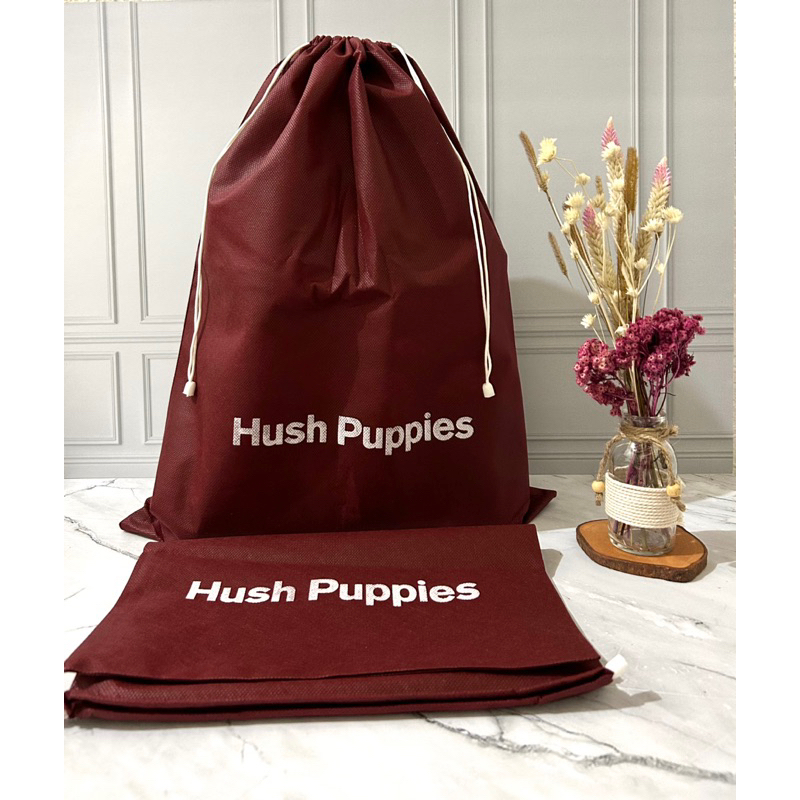 Dustbag Hush Puppies Merah Sarung Tas pelindung Debu