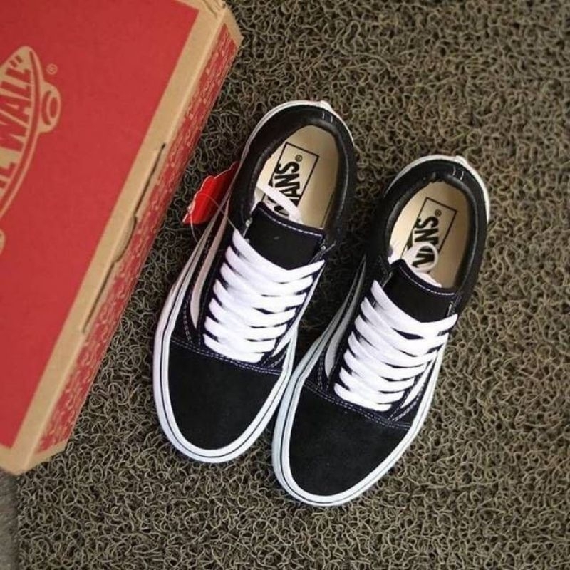 premium quality &gt;&gt; sepatu sekolah pria wanita Vans old skool black white grade original code IFC2770 berkualitas