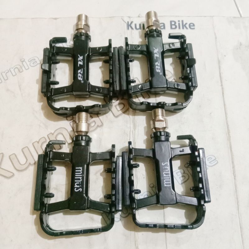 Pedal murah Aloy XLR8 / minus pedal bearing sepeda lipat hitam