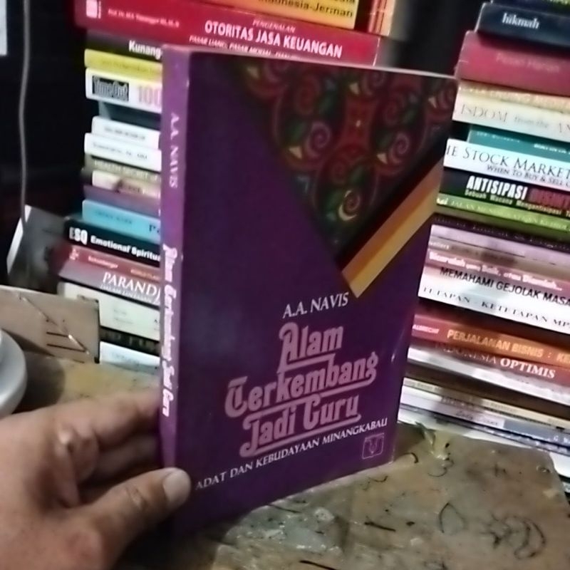 ALAM TERKEMBANG JADI GURU by A A Navis