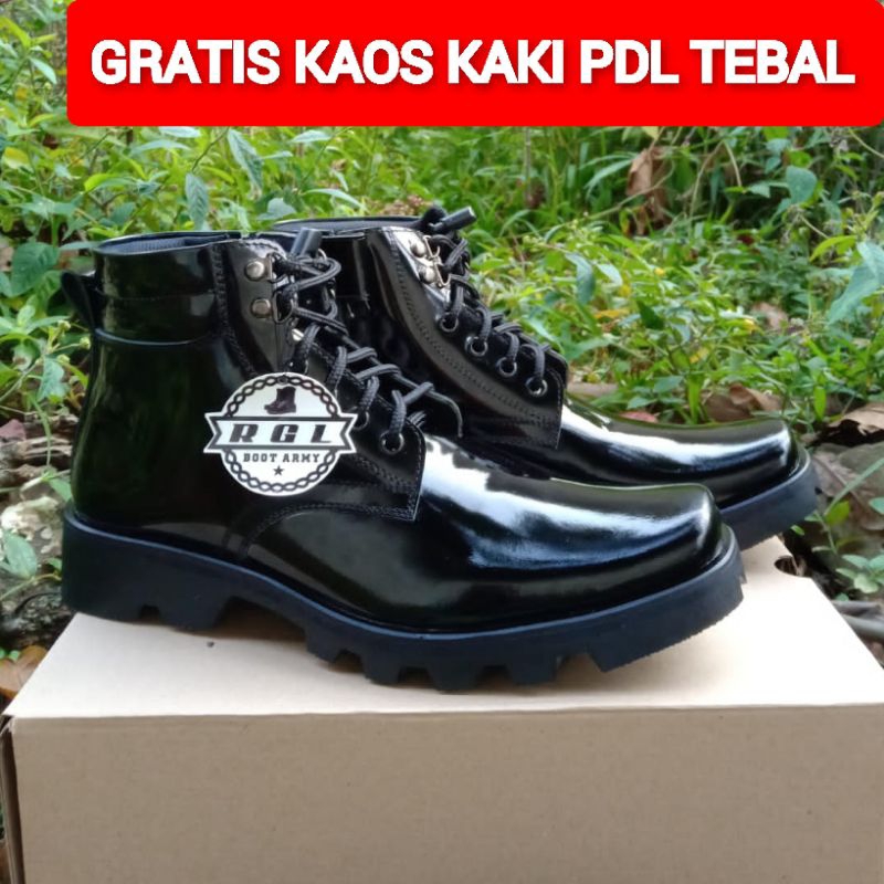 SEPATU PDH MENGKILAP BAHAN KULIT SAPI ASLI MERK RGL SEPATU PDH DINAS KANTOR UNTUK TNI POLRI SECURITY SATPAM