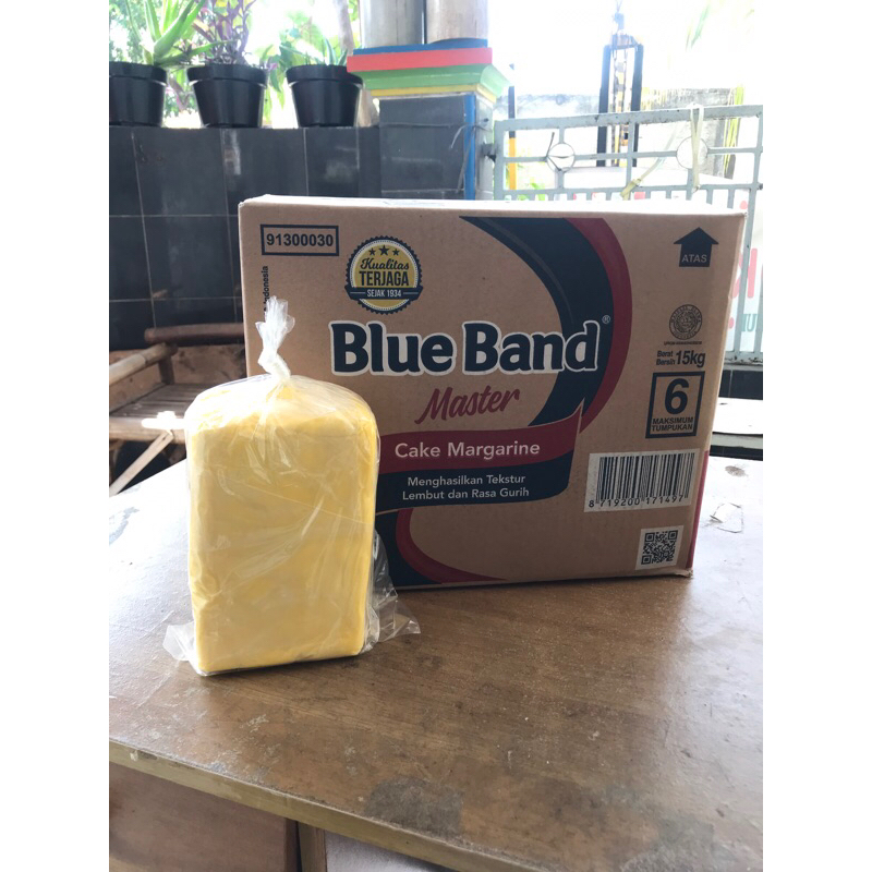 Blue Band Master Cake Margarine Repack 1 kg / 1000 gram margarin mentega blueband bluben