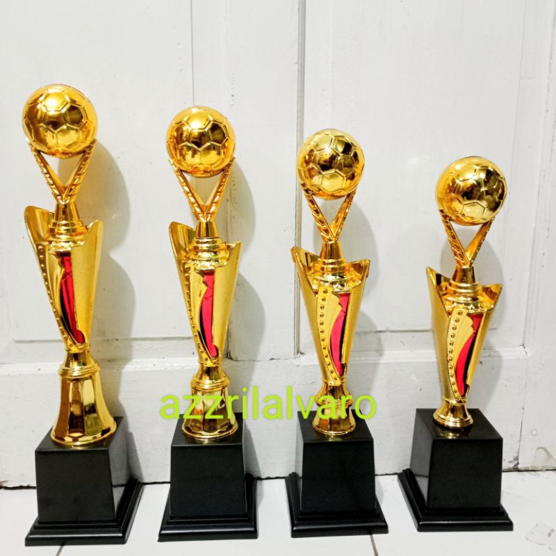 Piala Futsal 115 Tinggi 42cm