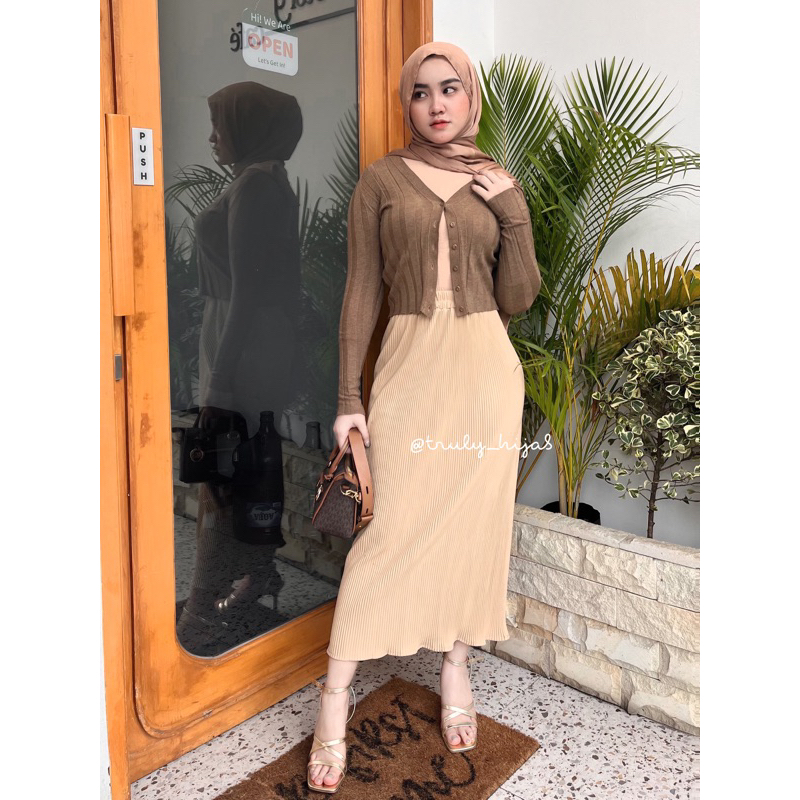 Helena Pleats Skirt | Wavy Skirt &amp; Reguler Skirt