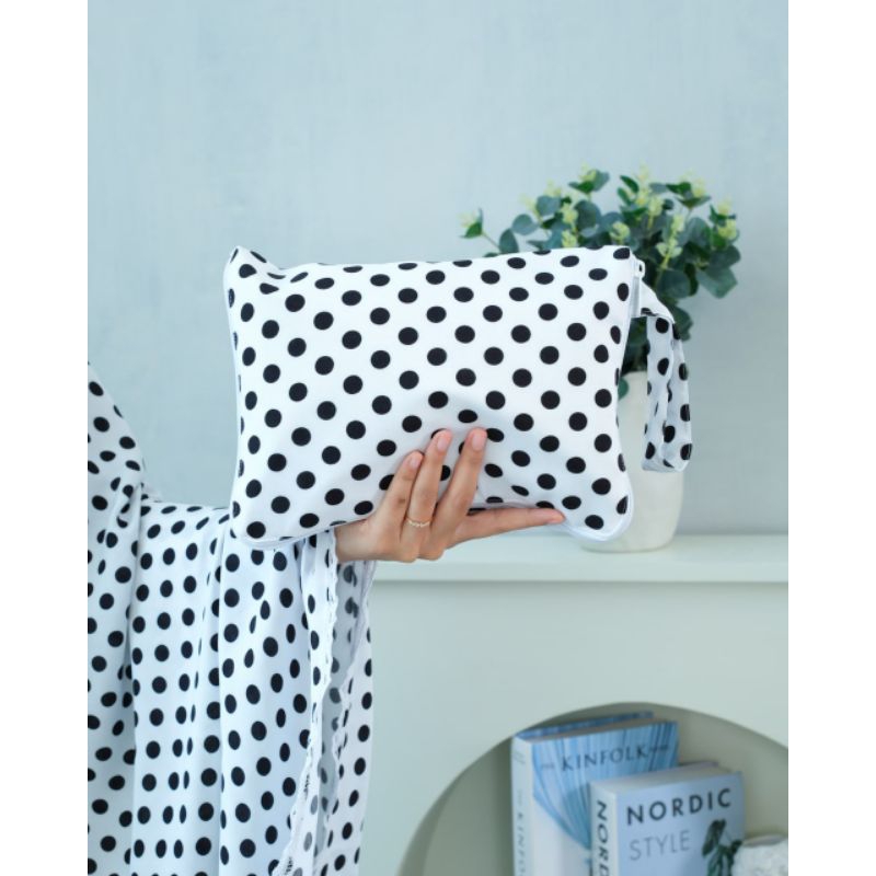 Mukena Rayon Zlatra Polkadot White