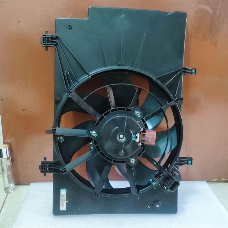 extra fan  motor fan assy ford fiesta