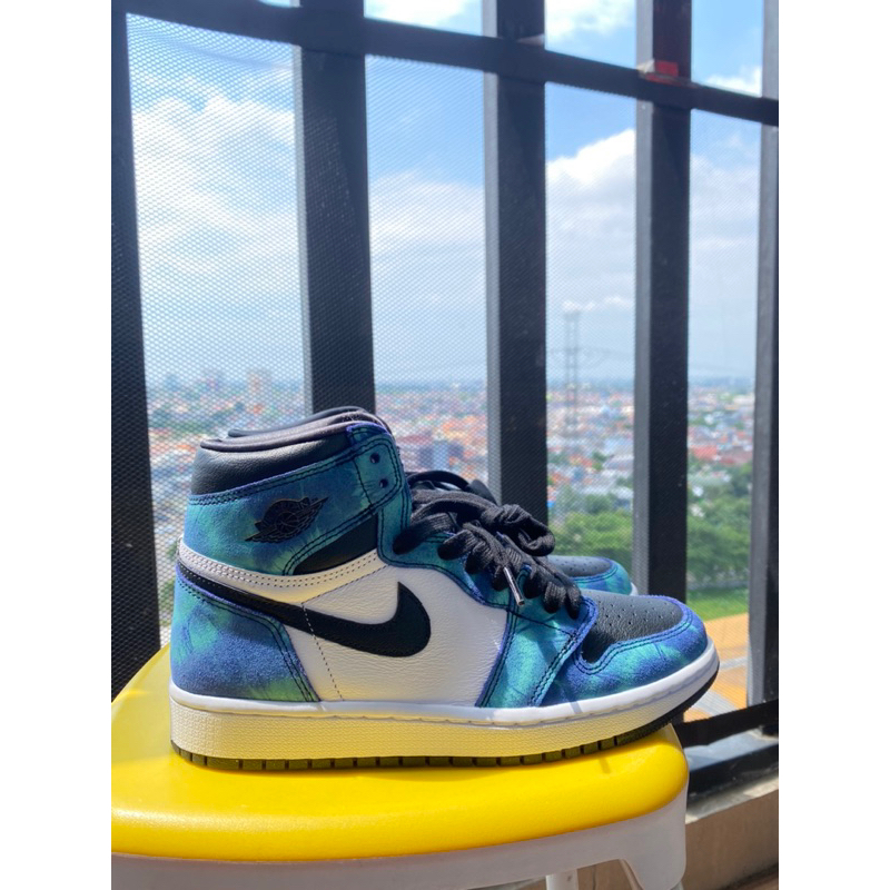 Nike Air Jordan High Tie Dye Size 39