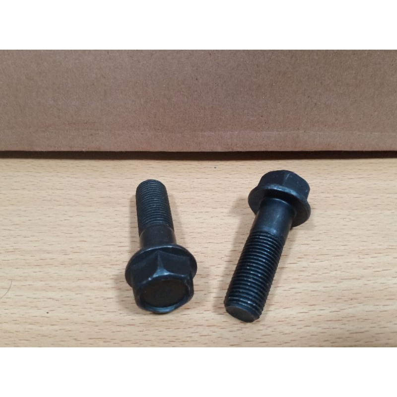 Baut Nap Canter FE 84 HDX