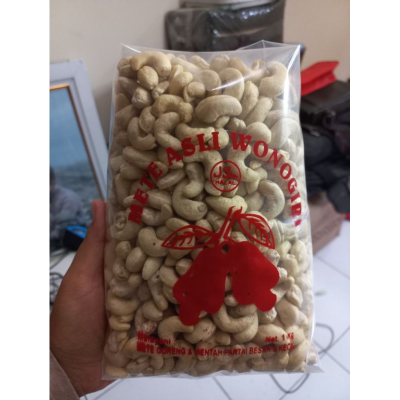 

KACANG METE FRESH KUPAS ASLI WONOGIRI