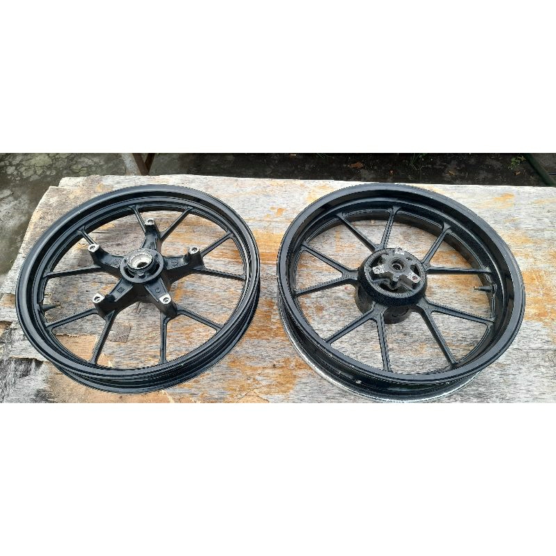 velg original suzuki gsx150