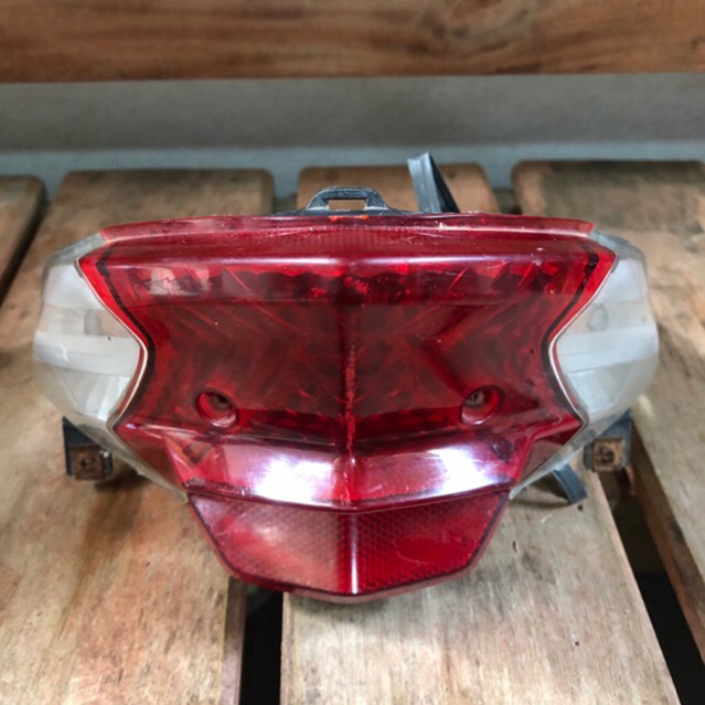 Lampu belakang Honda Beat fi Original