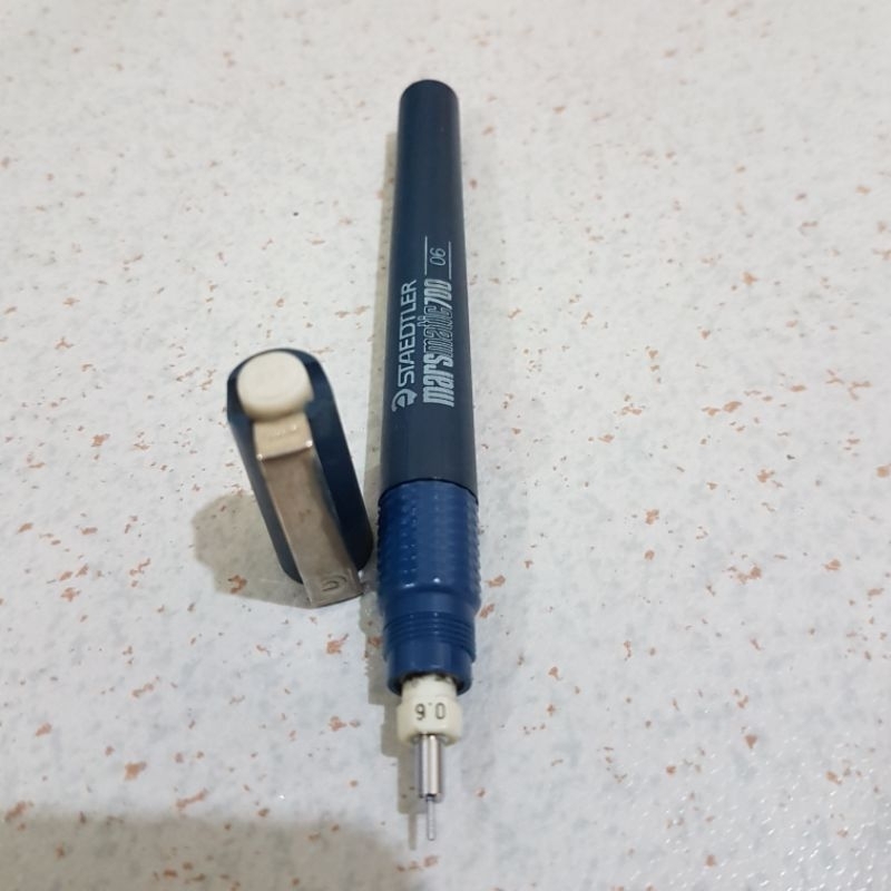 

Rapido Staedtler Marsmatic 700 Jerman 0.6 pulpen teknik gambar