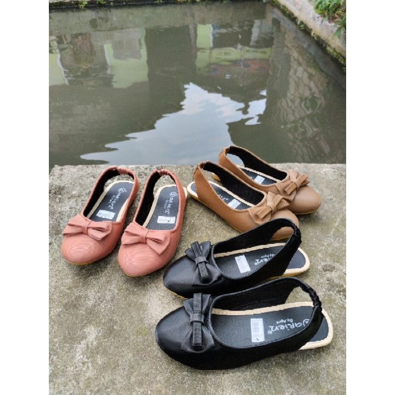 khainuna sepatu anak bapau glossy pita Kun size 26-30 31-35