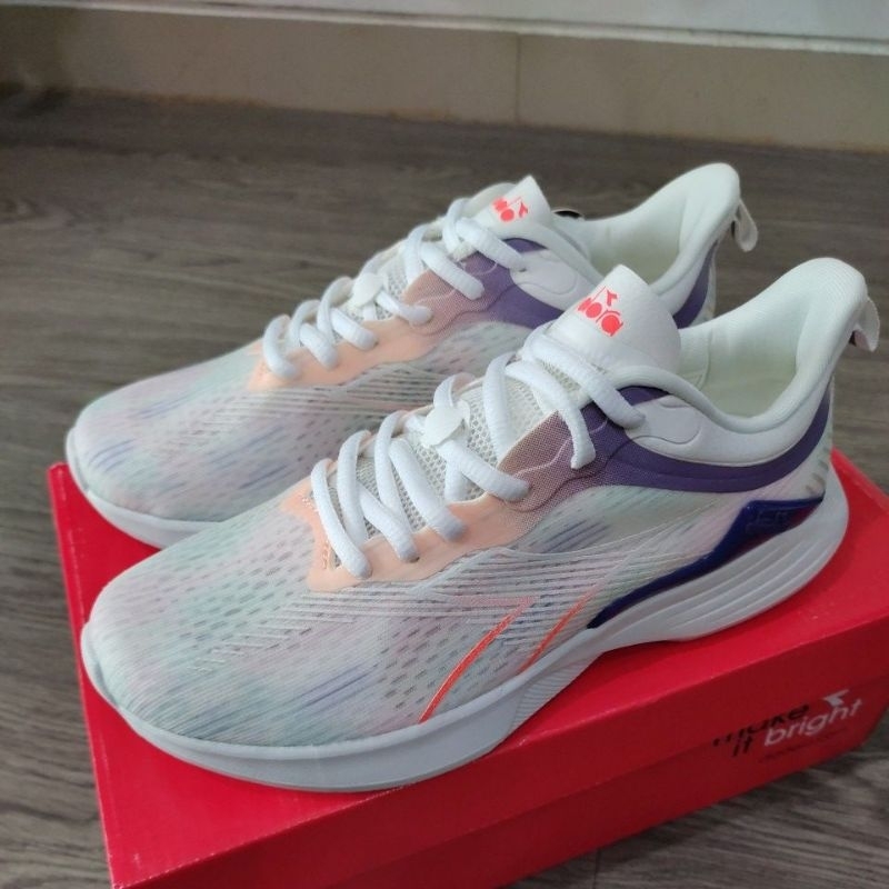 Sepatu Diadora Erve (F)