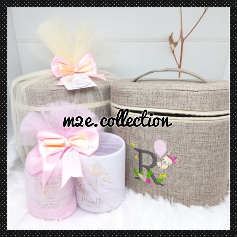 {m2e} Souvenir. Mug Standard. Handuk. Box Kanvas. Tile Pita