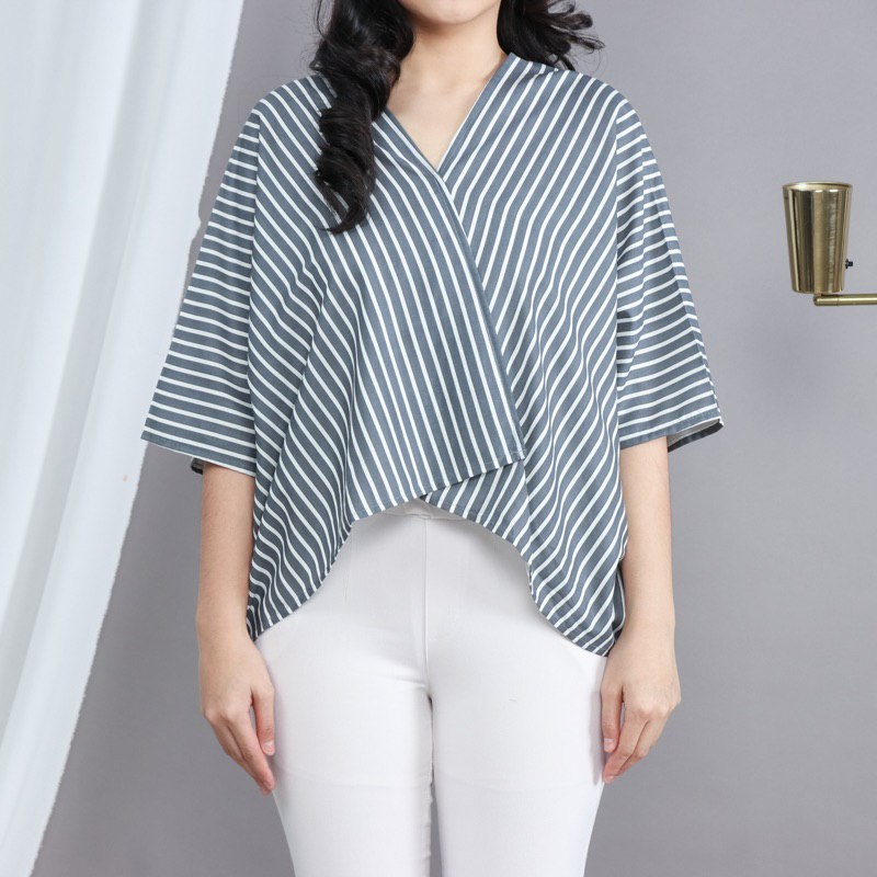 CROP TOP luna blouse wanita oversize bathwing terbaru