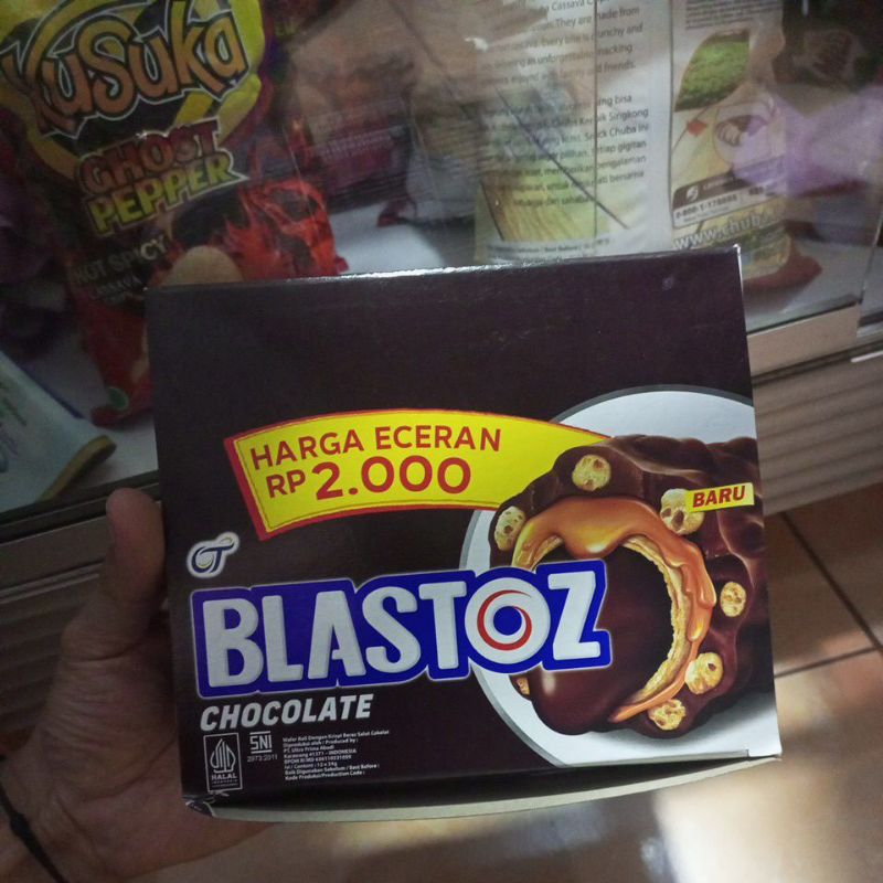 BLASTOZ Wafer chocolate 12×24g