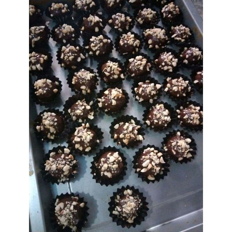 

coklat kacang