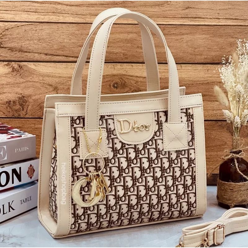 GROSIR BAGS Tas selempang import wanita terbaru