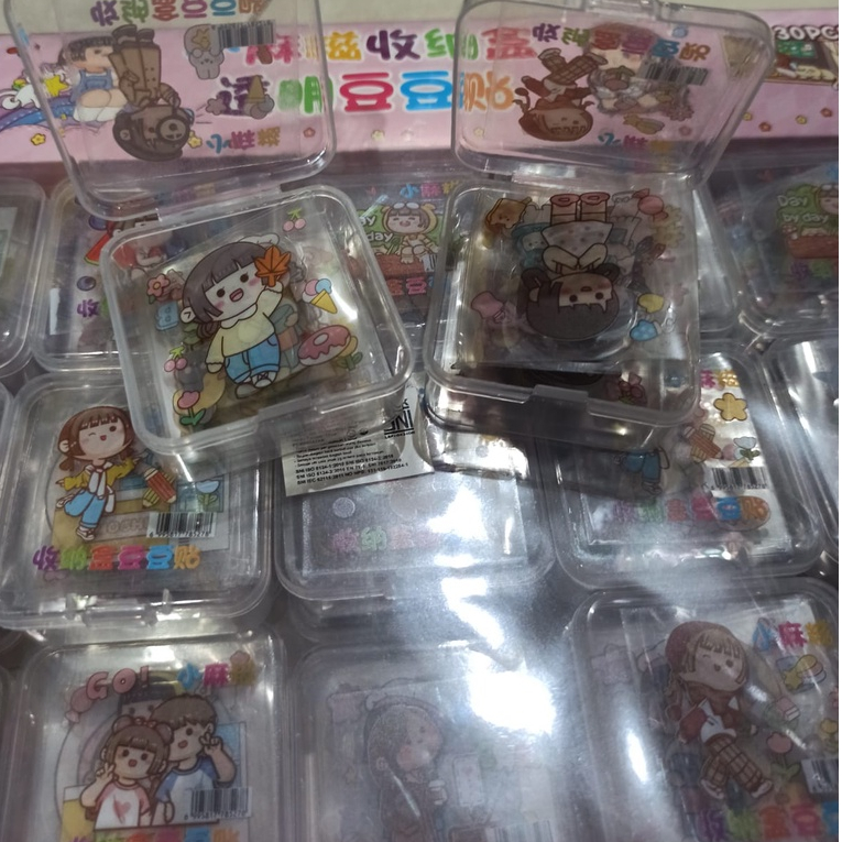 

STIKER MOMO KACA CUP ISI 4LEMBAR/STIKER MOMO KEMASAN CUP HARGA SATUAN