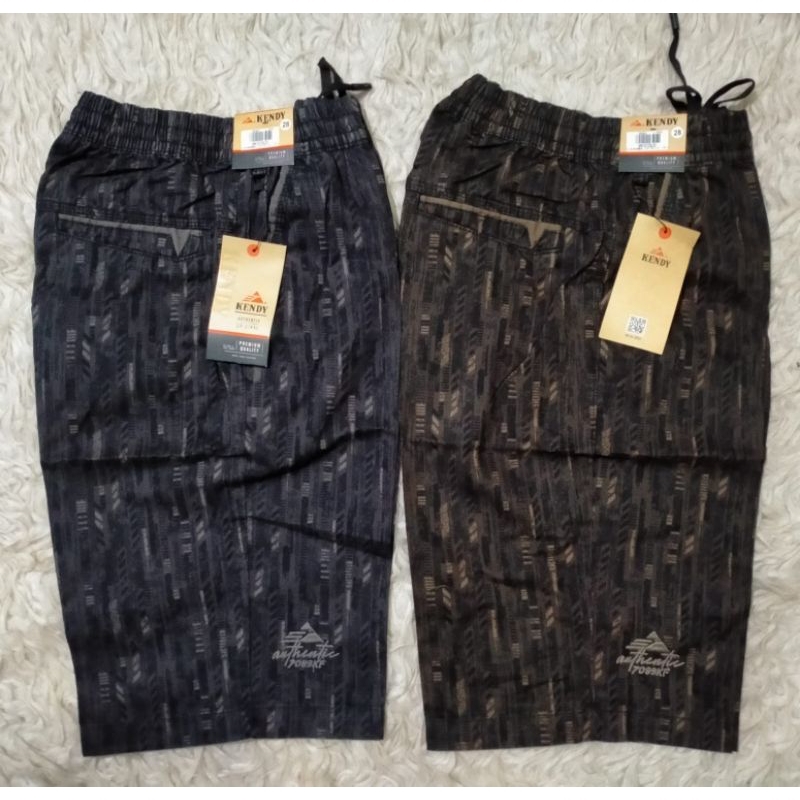 celana kendi motif katun pendek