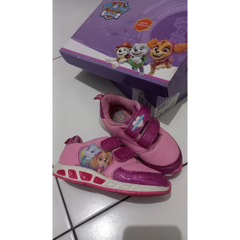 Payless Nickelodeon Paw Patrol Pink Rosado Runner with Lights / Sepatu Sekolah Anak Perempuan dengan