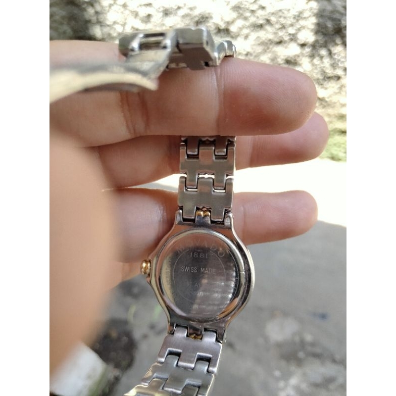 preloved jam tangan movado